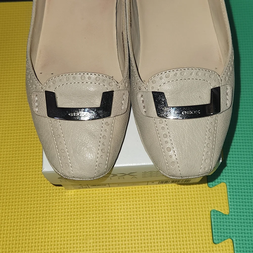Geox Flats - Picture 2 of 6